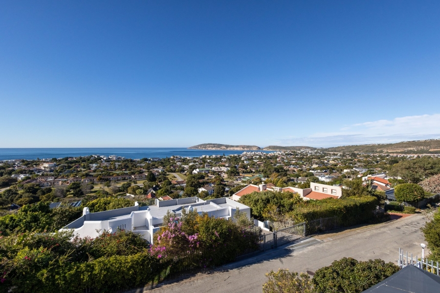 4 Bedroom Property for Sale in Lower Robberg Western Cape